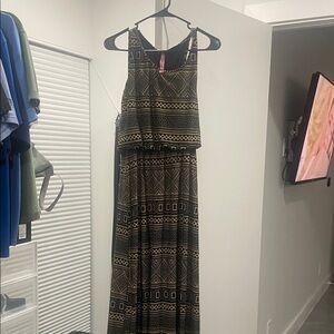 Magic Geometric Black and Gold Maxi Dress